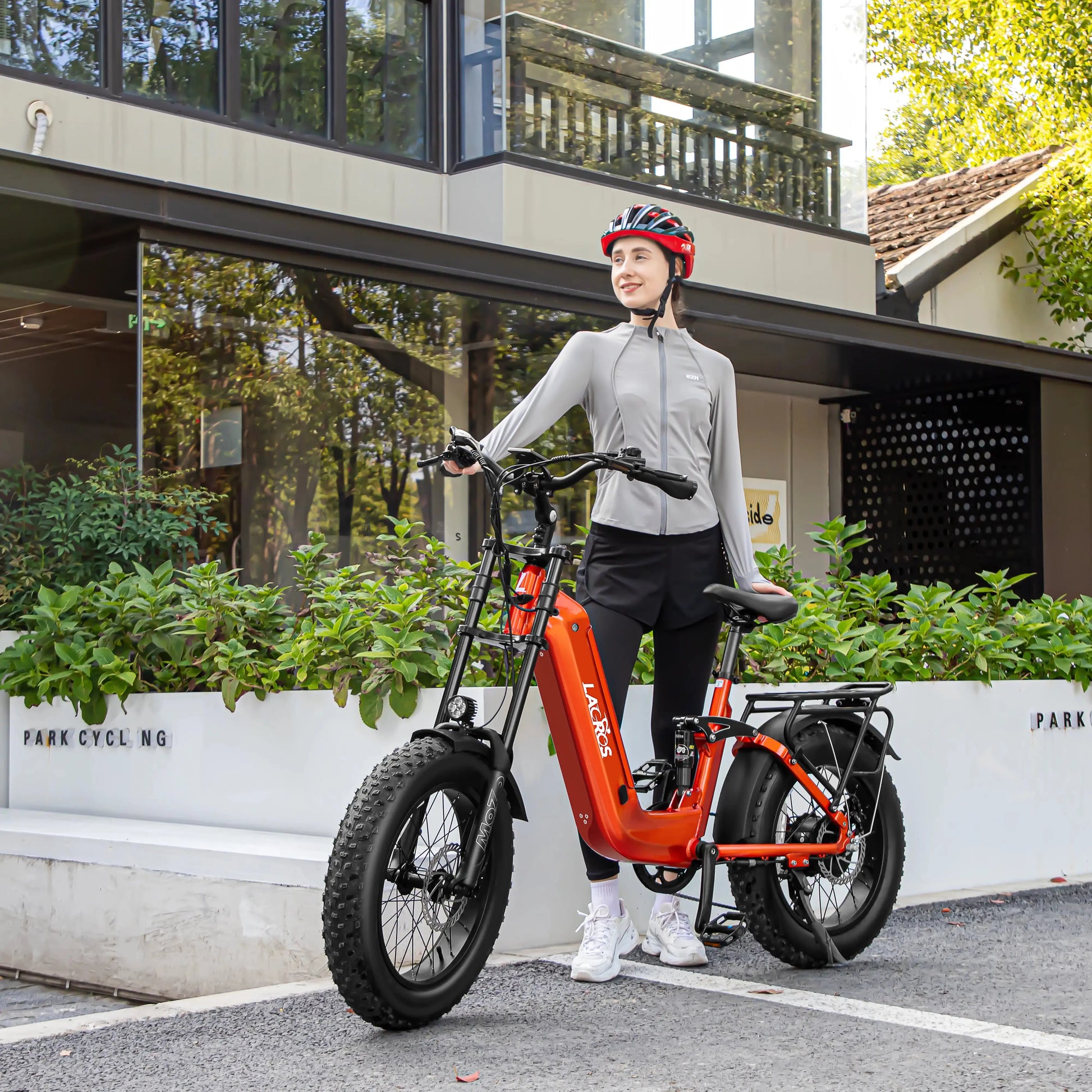 ### Cyclone Step thru electric bike orange