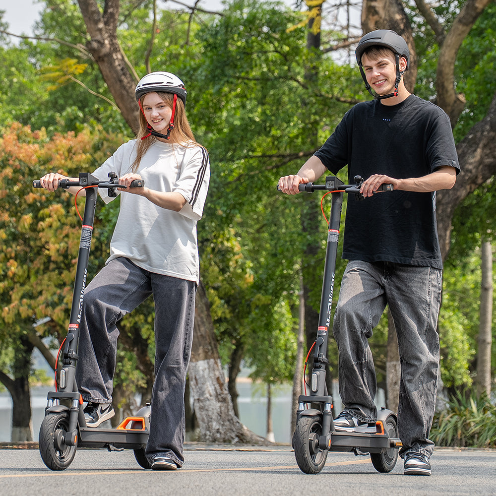 MEGAWHEELS E2 Electric Scooter